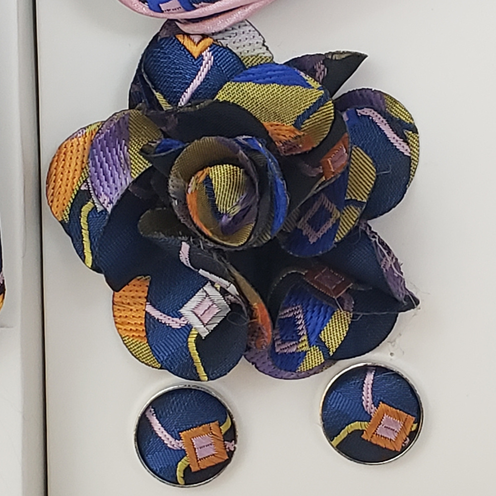 SOLD Pink Bow Tie & Necktie Bud Hanky CuffLink Set - Picture 4 of 8